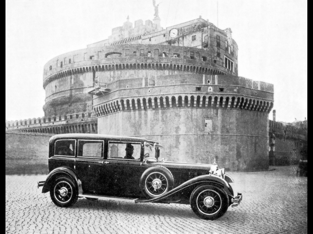 1930-Mercedes-Benz-Nurburg-460-Popemobile-Castel-Sant-Angelo-1042x768