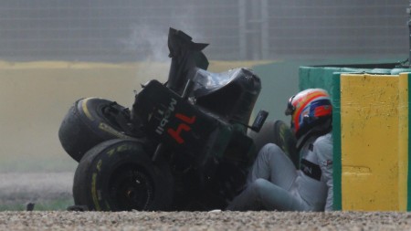 Alonso accident 4 Melbourne