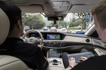 Zweite Etappe des Intelligent World Drive: Auf dem Weg zum autonomen Fahren: Mercedes-Benz auf automatisierter Testfahrt in der Millionenmetropole Shanghai
