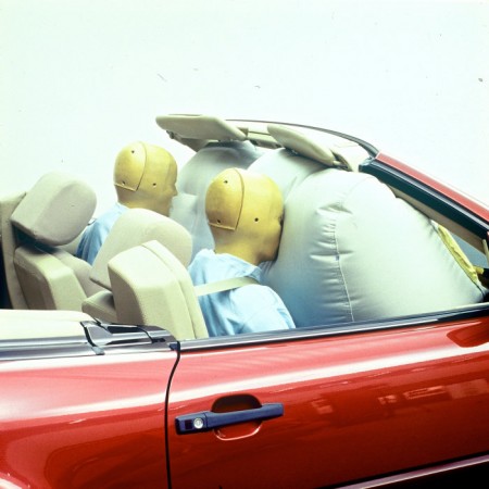 Front-passenger airbag and window airbag anniversary (1)