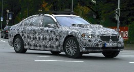 BMW Answer to the Mercedes-Benz GL: the BMW X7
