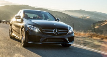 C-Class receives Luxury Car of The Year from 2015 Yahoo! Autos
