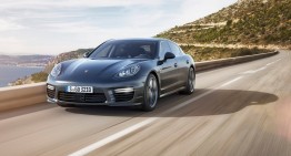 Video of the future Porsche Panamera during tests