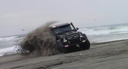 Brabus tuned G63 AMG 6×6 playing in the Chilean sand