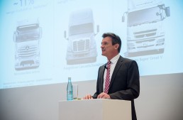 Daimler Trucks expects continued success in 2015
