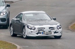 Fresh style for revised Mercedes-Benz SL – first spy pictures
