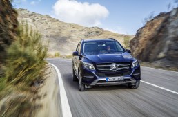 The Mercedes-Benz GLE on its way to get the TOP SAFETY PICK+ award