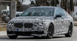 New BMW 7-Series – Mercedes-Benz S 65 AMG rival spied in M Package guise