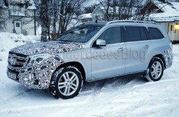 New spy shots of the facelifted Mercedes GLS   
