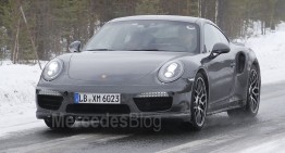Porsche 911 Turbo Facelift spied undisguised. New interior revealed