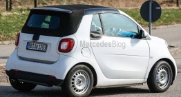 Spy photos: smart ForTwo Cabrio shows its canvas roof