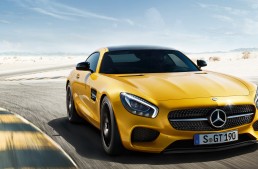 Mercedes accelerates to top speed in 4 ads