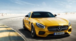 Mercedes accelerates to top speed in 4 ads