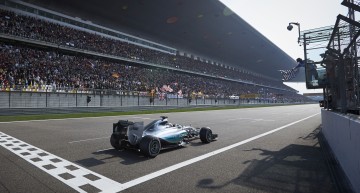 China F1: 1-2 for Mercedes