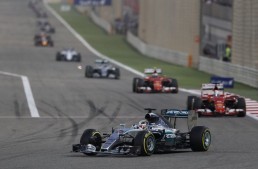 Bahrain F1: Hamilton wins, Raikkonen comes second