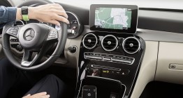 Mercedes announces Apple Watch Door-to-Door Navigation