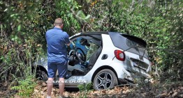 Upcoming smart ForTwo cabrio prototype crashes in Germany
