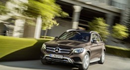 All-time best April, MBUSA reports. Rivals fuming behind