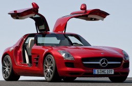 AMG – The history of automotive insanity. VIDEO
