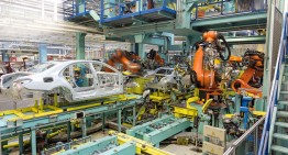 Coronavirus: Daimler optimistic, reopens factory in China