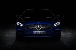 Out of the blue – the Mercedes-Benz SL teased ahead of its debut