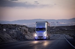 Daimler Trucks wins European Excellence Award 2015