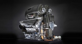 Mercedes F1 engine for 2016: Leaner, cleaner and meaner