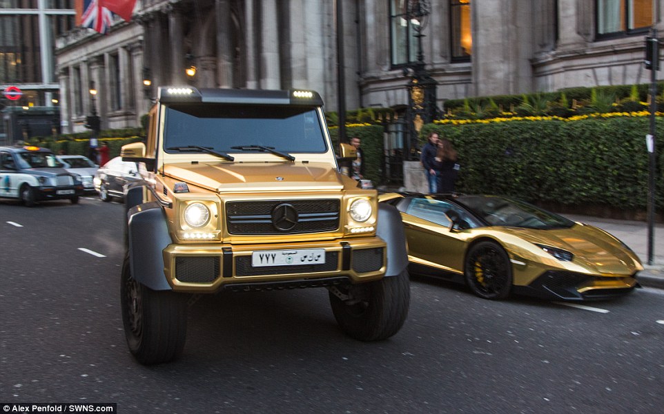 Flashy Fleet Saudi Sheikh Shows Off Golden Mercedes G63 Amg 6x6 In London Mercedesblog