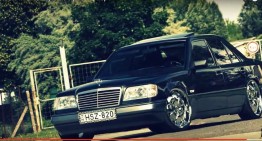 Limo in chains – Mercedes-Benz sedan with some S&M tuning