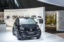 The new electric smart family will be presented at Paris Motor Show