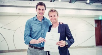 Nico Rosberg signs new 2-year deal with Mercedes-AMG PETRONAS