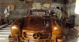 Good with the wood – The wooden Mercedes 300 SL Gullwing