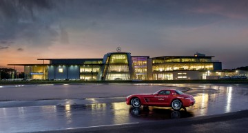 The perfect hotel (v)room – Mercedes-Benz World