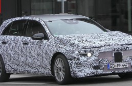 2018 Mercedes A-Class spied in motion – NEW VIDEO
