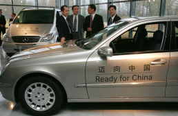 Daimler executive from China fired after parking spot quarrel