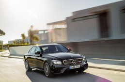 First half 2017: the strongest half-year Mercedes sales in history