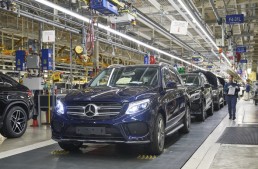 Mercedes-Benz invests $1 billion in the Alabama plant to build SUVs and batteries