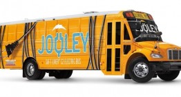 Daimler introduces first all-electric school bus in the United States