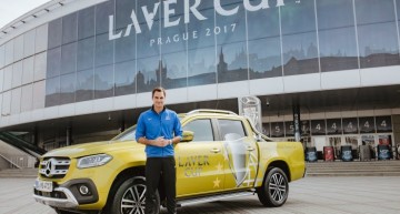 Roger Federer promotes the X-Class in New Year video