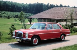 Half a century of the Mercedes-Benz “Stroke/8” saloons