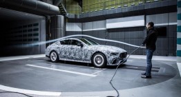 4-door Mercedes-AMG GT goes into the wind tunnel
