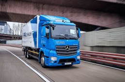 Electric truck arrives in 2021: Mercedes eActros first test by auto motor und sport