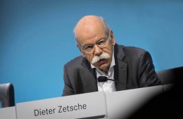 Dieter Zetsche defends diesel Mercedes: Our customers still confident