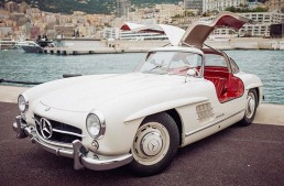 Nico Rosberg takes us on a spin in Monaco in his 1955 Mercedes-Benz 300SL Gullwing