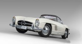 Mercedes-Benz 300SL Roadster is sold for $3.7 millions