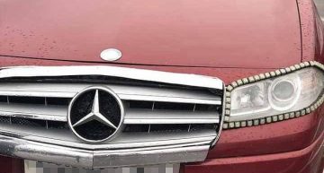 Renault “Mercgane” – Meet the Renault disguised in a Benz