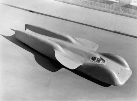 D179678-The-Mercedes-Benz-T-80-world-record-project-vehicle-The-world-record-contender