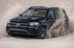The new Mercedes-Benz GLS fights sand dunes with its E-Active Body Control