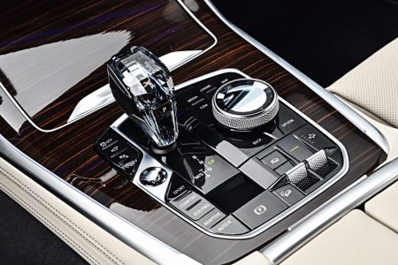 Mercedes GLS vs BMW X7