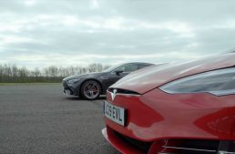 Mercedes-AMG GT 63 vs Tesla Model S – The very inappropriate drag race